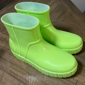 Ugg rain boots worn 2x